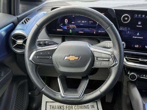 Used 2025 Chevrolet Equinox EV LT w/ Convenience Package image 21