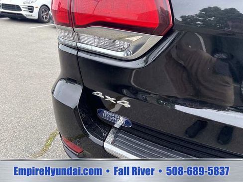 Used 2021 Jeep Grand Cherokee Limited AWD/4WD image 5