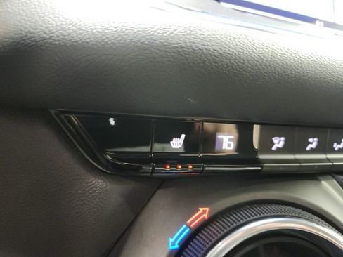 Used 2019 Chevrolet Blazer LT FWD image 18