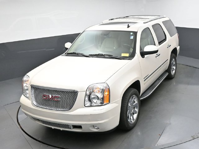 Used 2012 GMC Yukon Denali RWD image 19