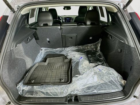 Used 2026 Volvo XC40 B5 Plus w/ Protection Package Premier AWD/4WD image 42