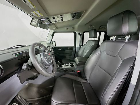Used 2024 INEOS Grenadier AWD/4WD image 34