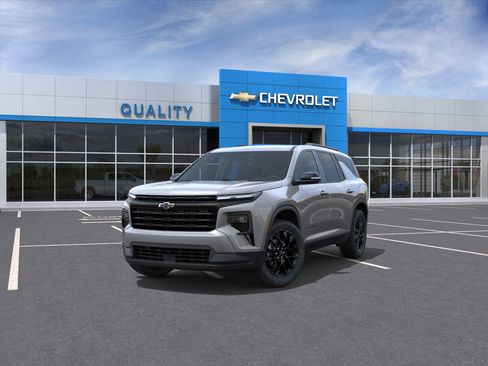 New 2026 Chevrolet Traverse LT FWD image 8