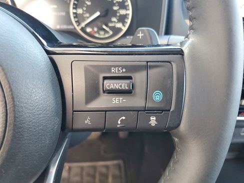 Used 2021 Nissan Rogue SL w/ Premium Package image 21