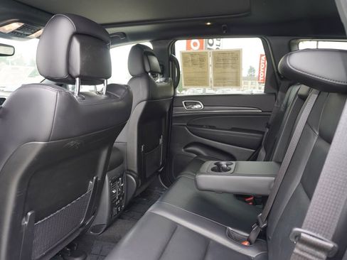 Used 2022 Jeep Grand Cherokee Limited AWD/4WD image 11
