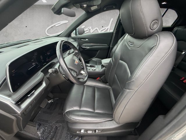 Used 2024 Cadillac XT4 Premium Luxury FWD image 19