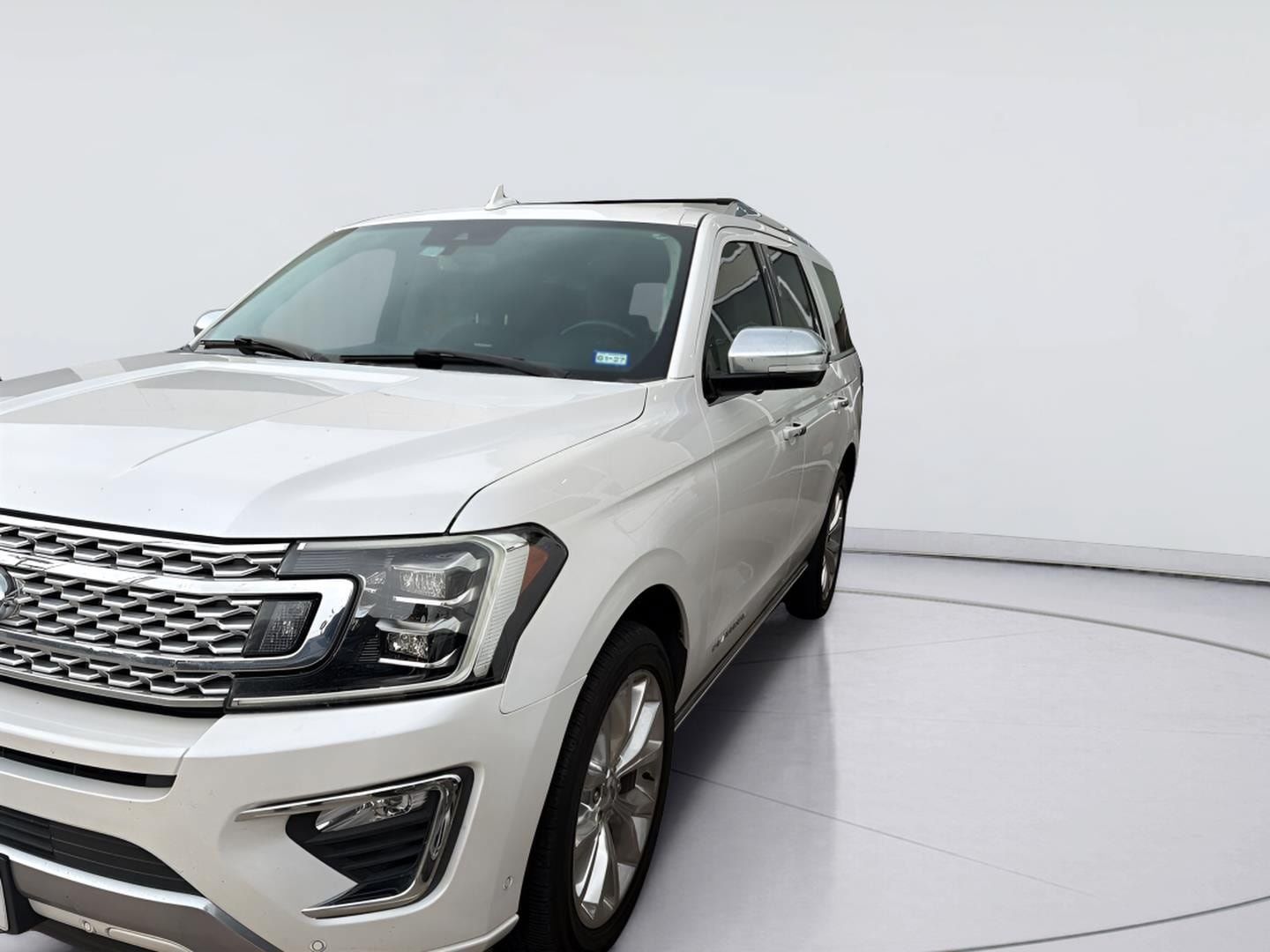 Used 2019 Ford Expedition Platinum RWD image 1
