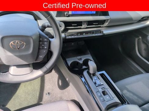 Used 2025 Toyota Prius LE FWD image 20