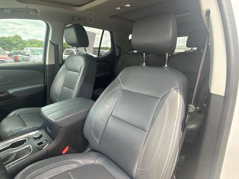 Used 2021 Chevrolet Traverse Premier w/ LPO, Floor Liner Package AWD/4WD image 13