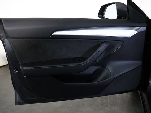 Used 2023 Tesla Model 3 Standard Range RWD image 21