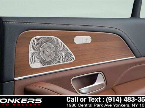 Used 2024 Mercedes-Benz GLE 580 4MATIC image 35