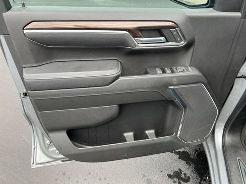Certified 2023 Chevrolet Silverado 1500 LT AWD/4WD image 10