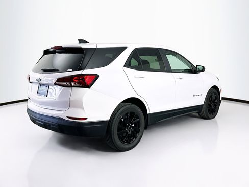 Used 2023 Chevrolet Equinox LS w/ LS Convenience Package FWD image 9