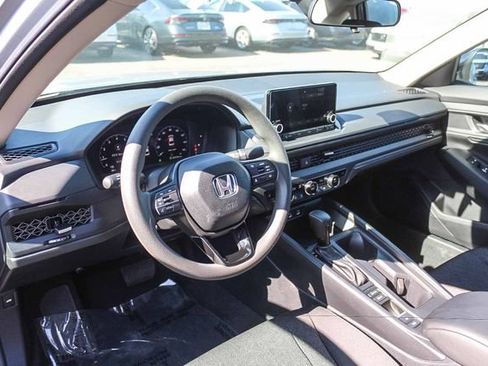 Used 2025 Honda Accord SE image 23