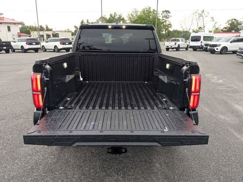 Used 2025 Toyota Tacoma SR5 AWD/4WD image 13