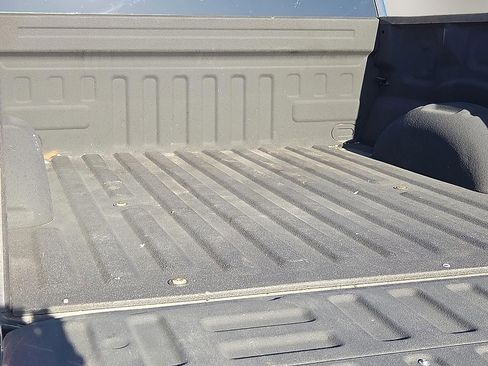 Used 2017 Ford F150 XL w/ Equipment Group 101A Mid image 8