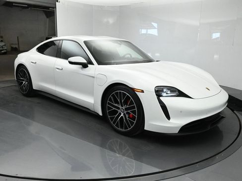 Used 2021 Porsche Taycan 4S image 7