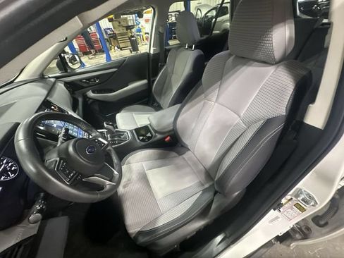 Used 2023 Subaru Outback Premium AWD/4WD image 17