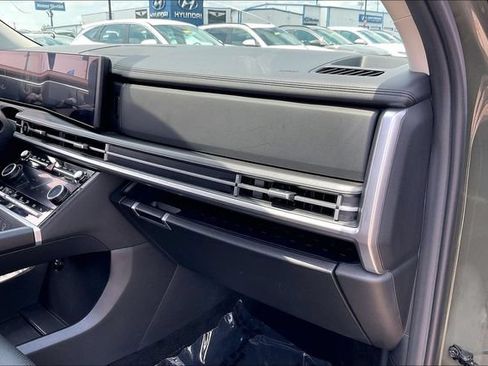 Certified 2024 Hyundai Santa Fe XRT AWD/4WD image 16