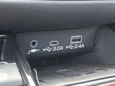 Used 2024 Subaru Outback Premium AWD/4WD image 25