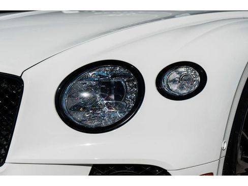 Used 2024 Bentley Continental GT V8 image 23