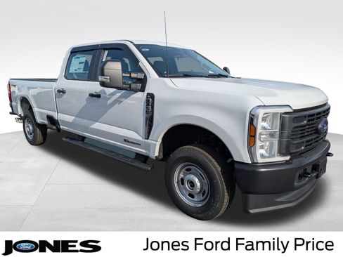 New 2026 Ford F250 XL image 1