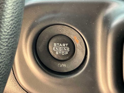 Used 2022 Jeep Wrangler Sport AWD/4WD image 22