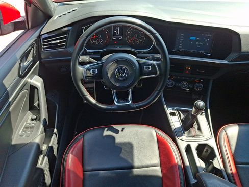 Used 2019 Volkswagen Jetta GLI FWD image 12