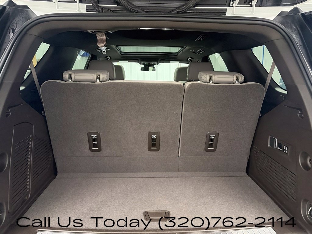 Used 2024 Chevrolet Tahoe Z71 w/ Luxury Package AWD/4WD image 26