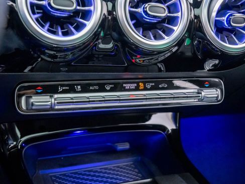 Used 2025 Mercedes-Benz CLA 35 AMG 4MATIC image 30