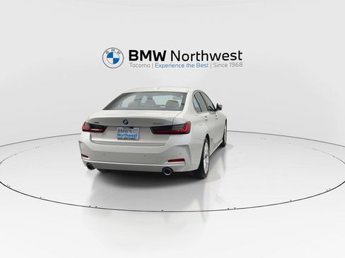 Used 2026 BMW 330i xDrive Sedan w/ Convenience Package AWD/4WD image 2