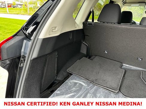 Certified 2026 Nissan Rogue SV AWD/4WD image 42
