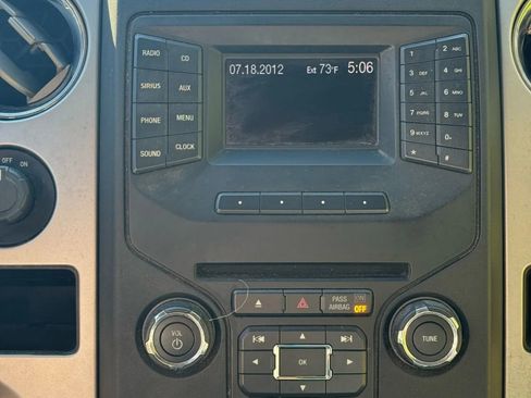 Used 2013 Ford F150 XLT w/ XLT Chrome Pkg image 17