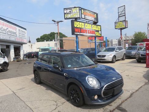 Used 2017 MINI Cooper Clubman ALL4 AWD/4WD image 3
