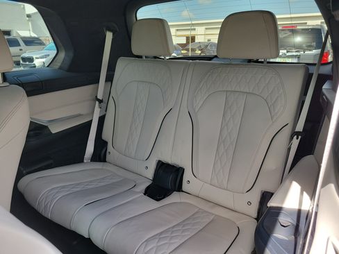 Used 2021 BMW X7 M50i AWD/4WD image 14