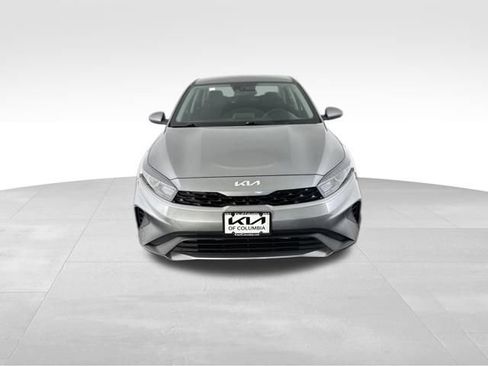Certified 2023 Kia Forte LXS FWD image 3