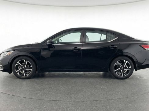 Used 2025 Nissan Sentra SV FWD image 5