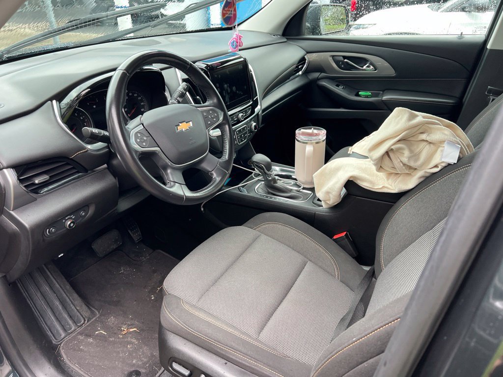 Used 2021 Chevrolet Traverse LT FWD image 5