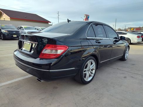 Used 2010 Mercedes-Benz C 300 Sedan image 4