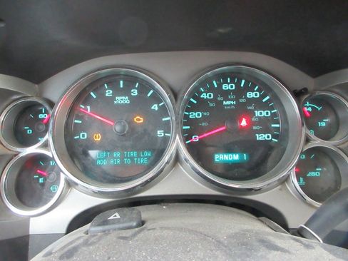 Used 2014 Chevrolet Silverado 2500 LT image 7