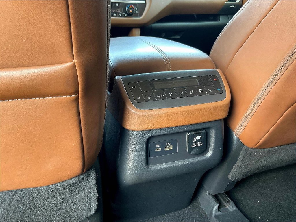 Used 2023 Nissan Pathfinder Platinum w/ Cargo Package AWD/4WD image 13