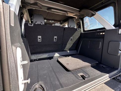 New 2025 Ford Bronco Badlands image 35