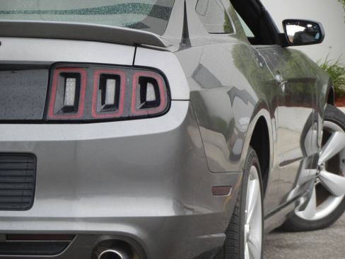 Used 2014 Ford Mustang Coupe w/ Equipment Group 102A RWD image 18