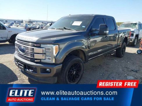 Used 2017 Ford F250 Platinum image 4