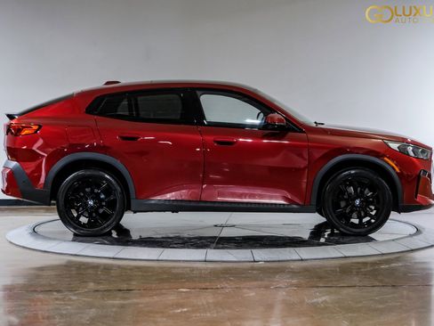 Used 2024 BMW X2 xDrive28i image 9