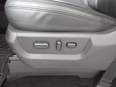 Used 2014 Ford F250 Platinum w/ FX4 Off-Road Package AWD/4WD image 29