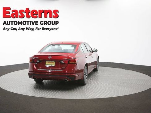 Used 2023 Nissan Altima 2.5 SV w/ SV Premium Package AWD/4WD image 40