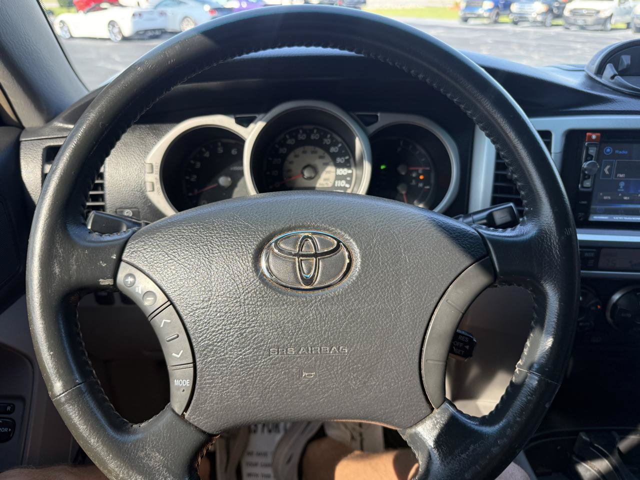 Used 2004 Toyota 4Runner SR5 RWD image 20