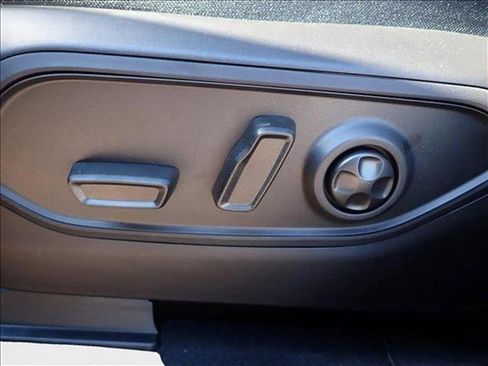 New 2025 Jeep Grand Cherokee L Limited w/ Luxury Tech Group II image 16