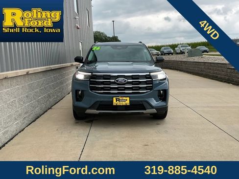 New 2026 Ford Explorer Active w/ Active Comfort Package AWD/4WD image 4